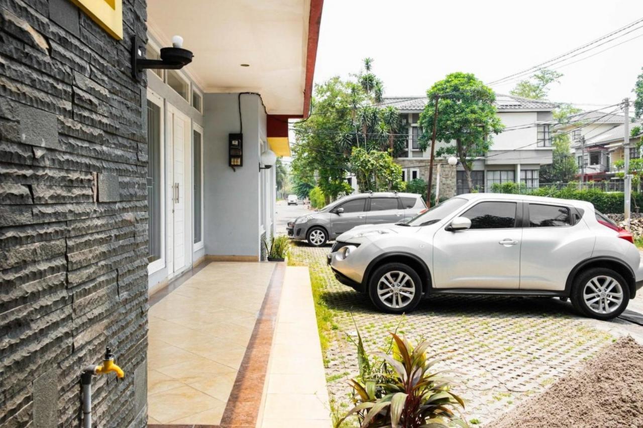 RedDoorz near Siloam Karawaci 3 Hotel Tangerang Bagian luar foto